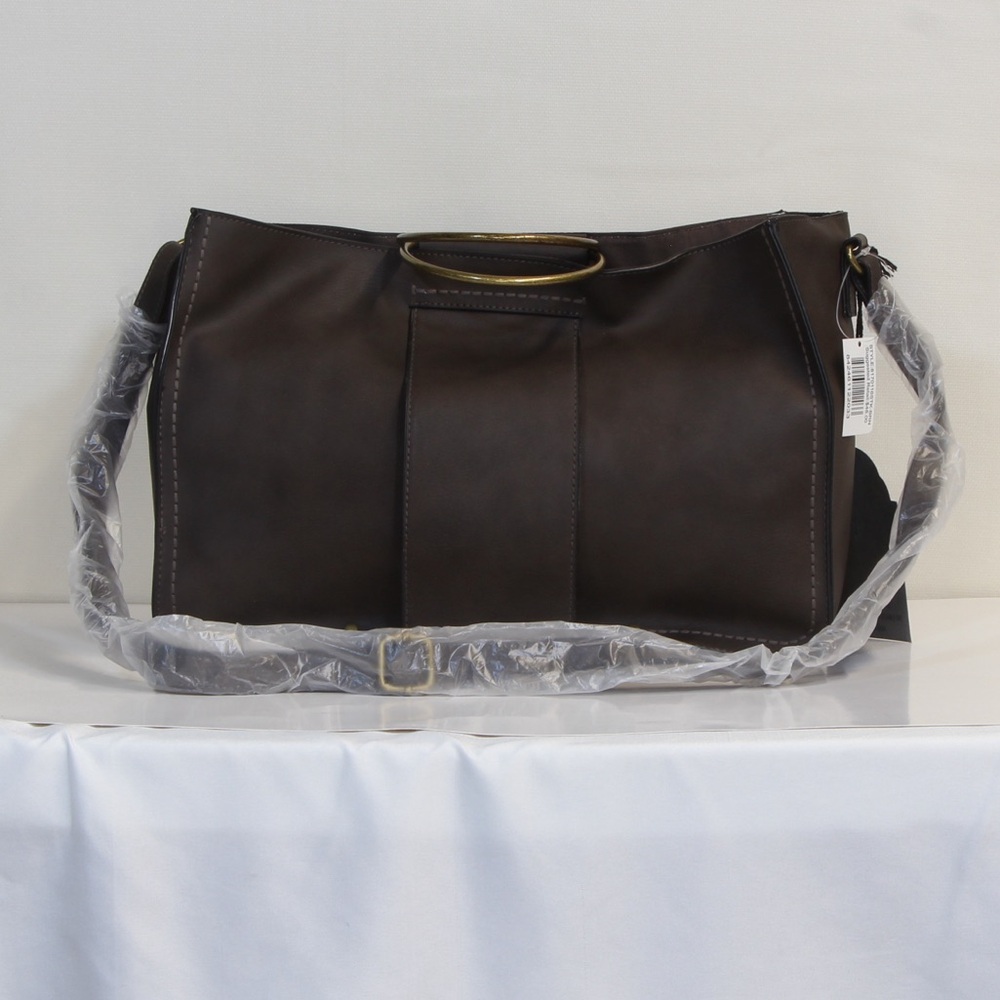 T-Shirts & Jeans Elegant Brown Handbag with Gold Accents